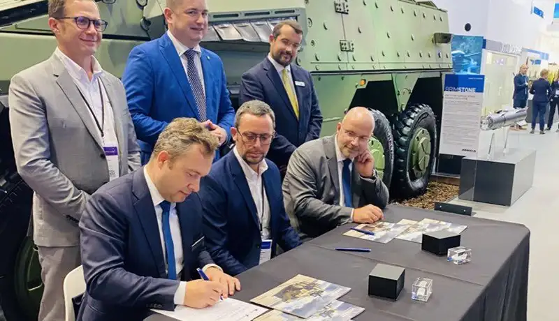 Senior Renvale management team with RBSL and Rheinmetall at the DSEI show